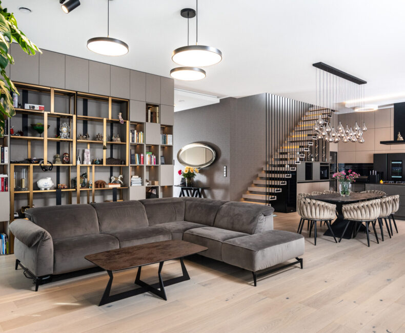 Luxurious house with swimming pool and conservatory on the roof in Wola Justowska district