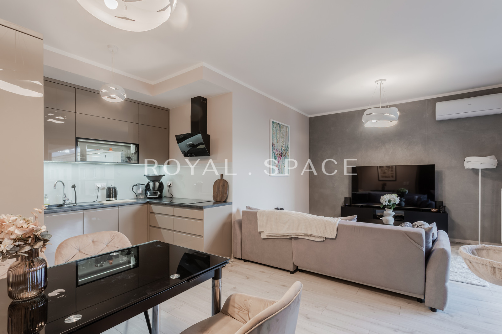 Apartment in Prime Location | Kasprzaka