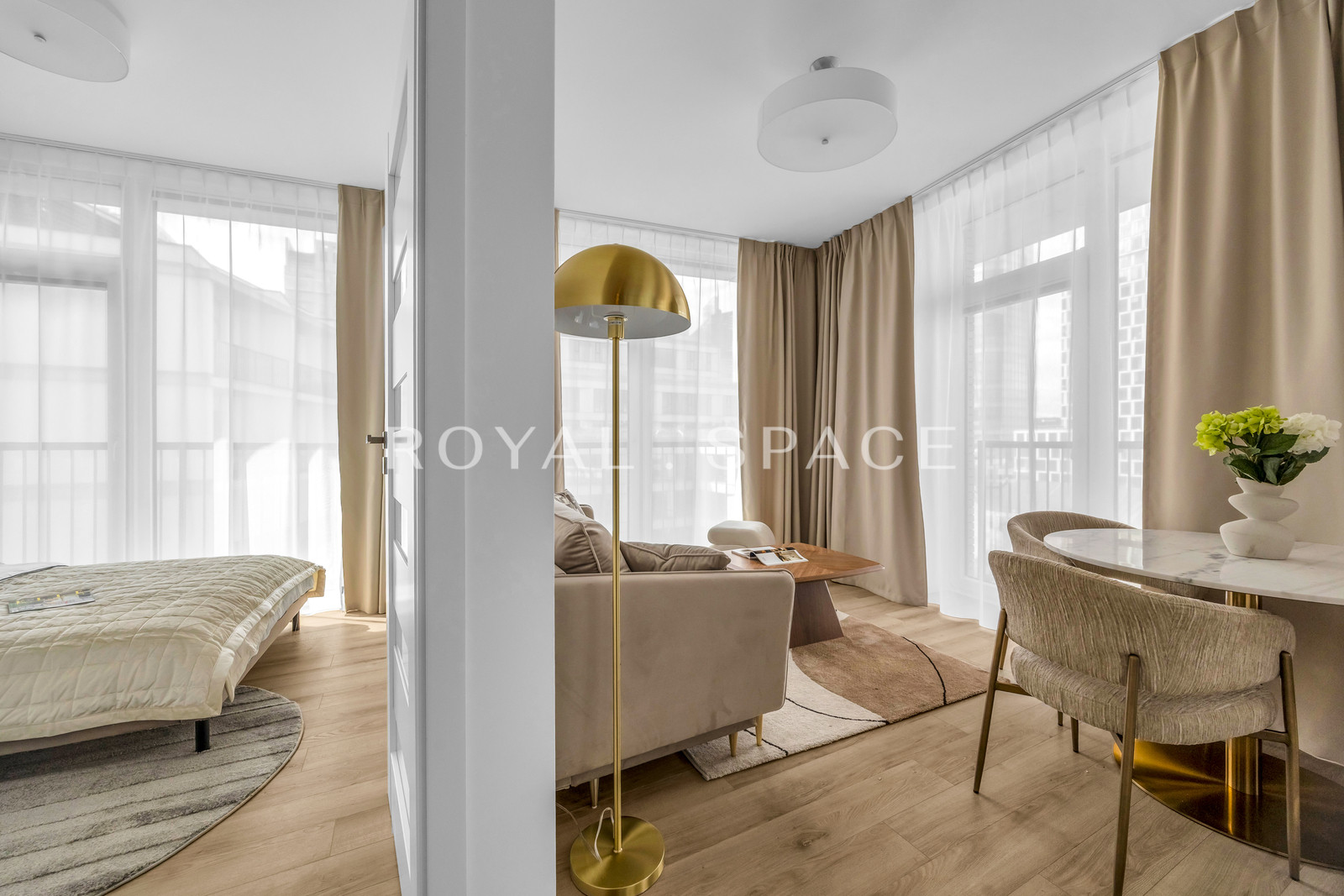 Apartament z dwoma balkonami i garażem | Wola