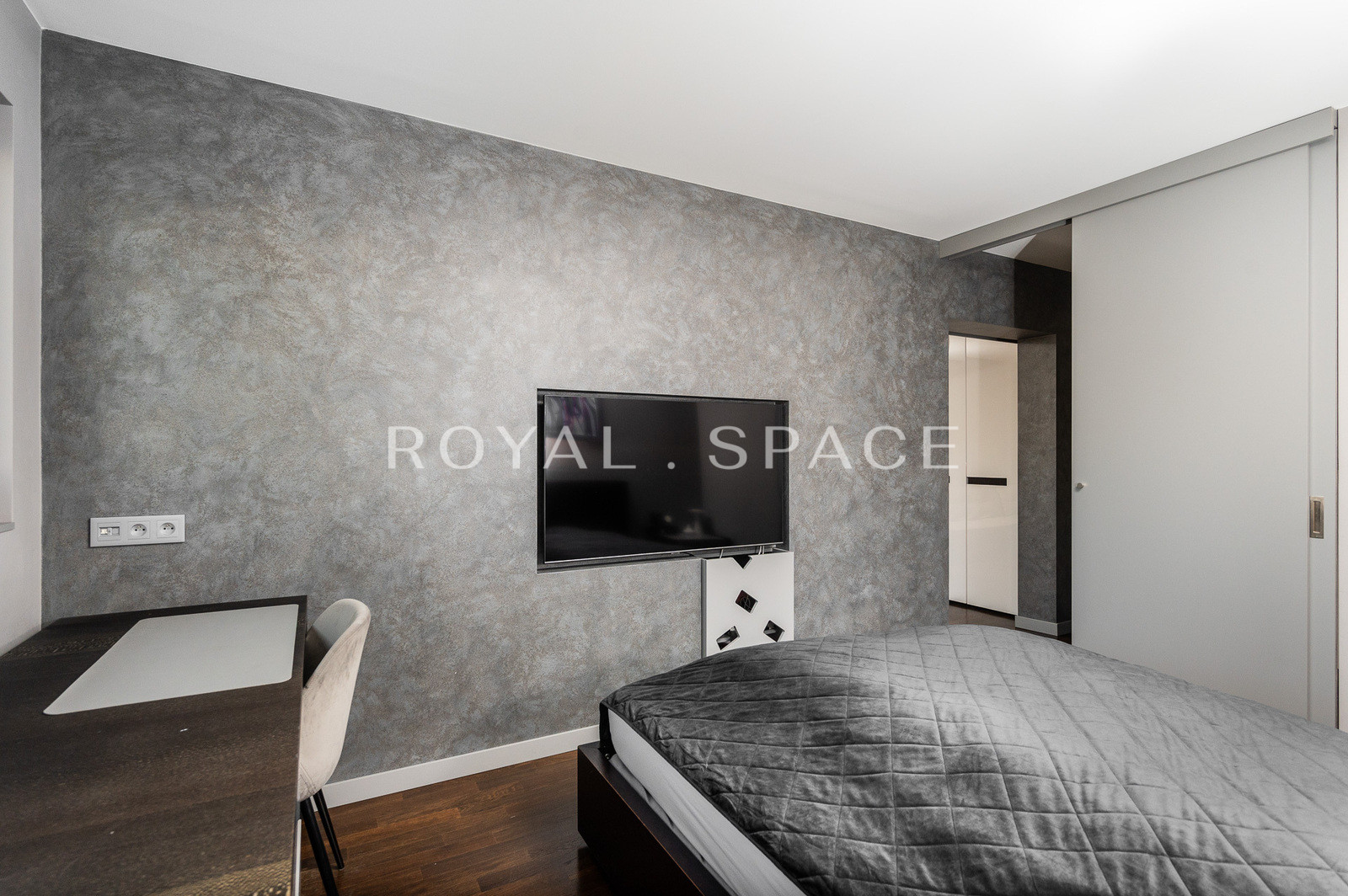 Dwupoziomowy apartament z sauną i balkonem!