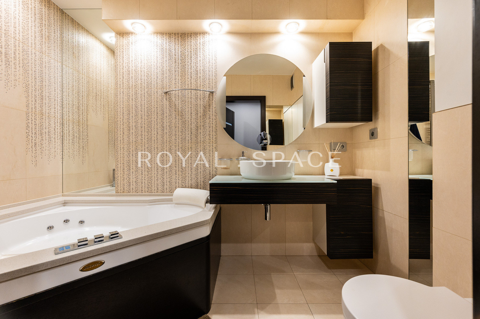 Dwupoziomowy apartament z sauną i balkonem!