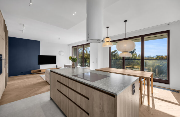 Luksusowy apartament z tarasem i widokiem na park