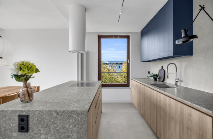 Luksusowy apartament z tarasem i widokiem na park