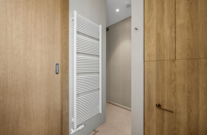 Luksusowy apartament z tarasem i widokiem na park