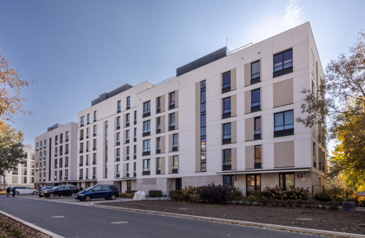 Luksusowy apartament z tarasem i widokiem na park