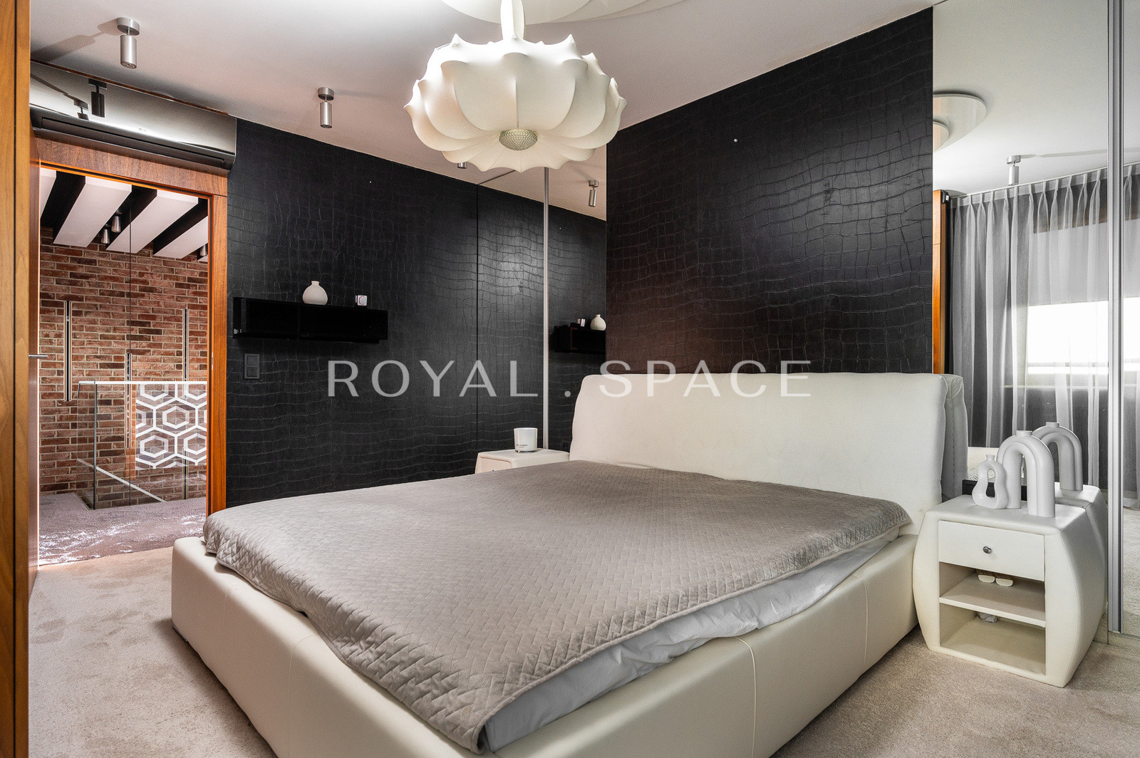 Dwupoziomowy penthouse z widokiem na Kraków!
