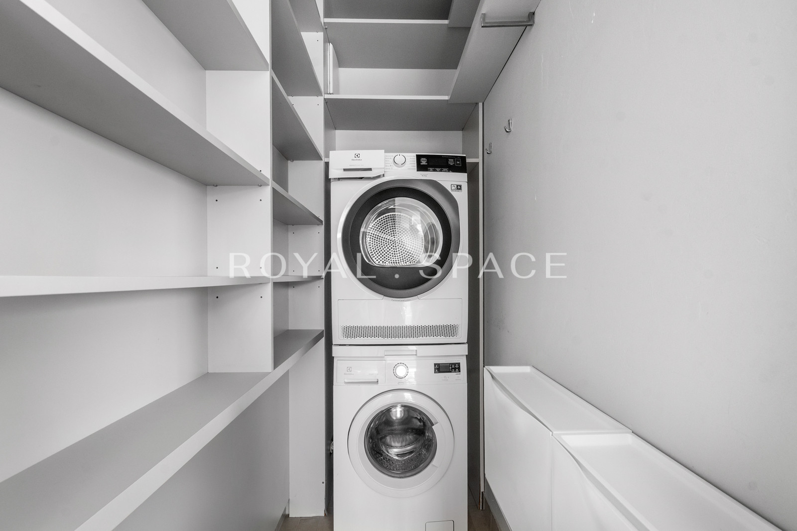 Amazing Penthouse with tarrace