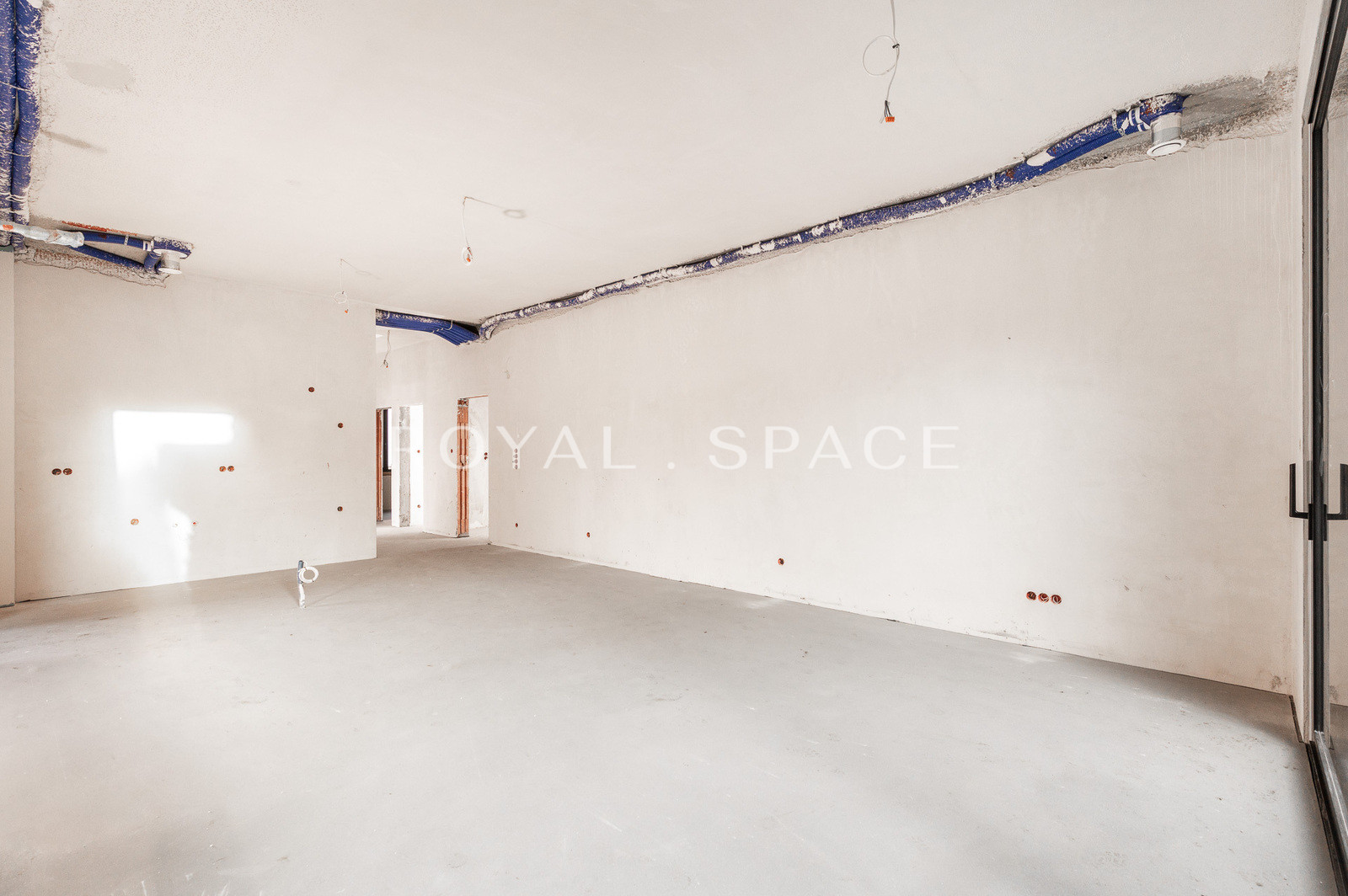 Komfortowy apartament z ogrodem 150 m2 w Morelife