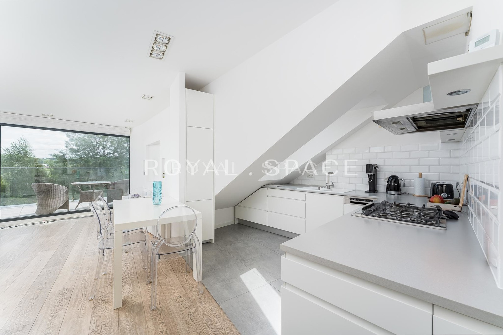 Apartment with large balcony in Wola Justowska!