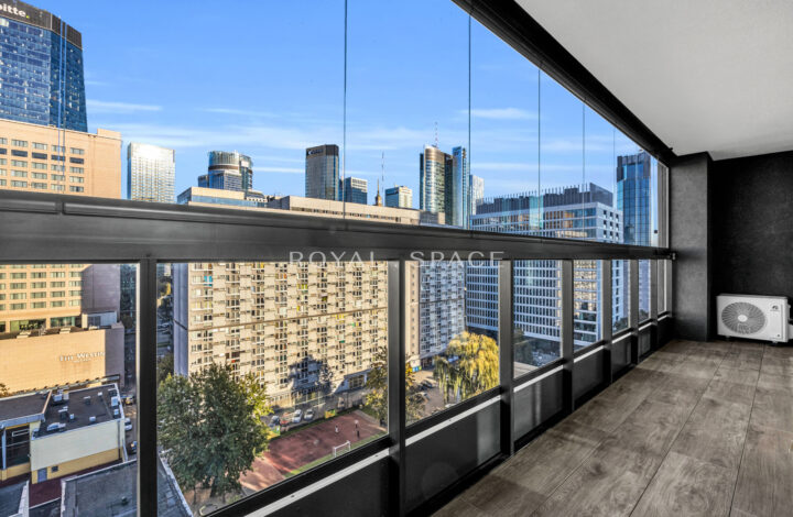 Corner apartment with a loggia on the 8th floor!