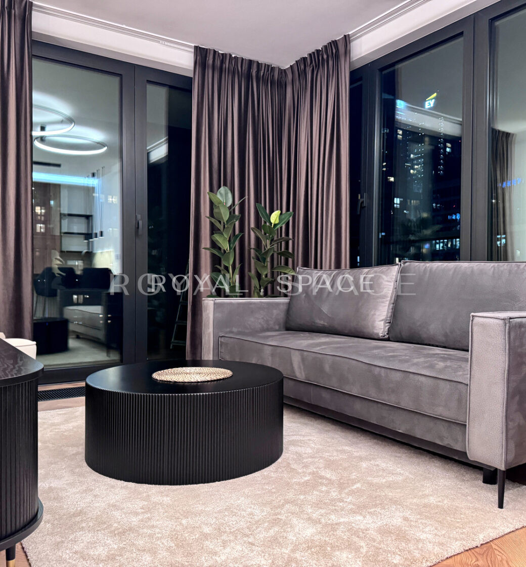 Corner apartment with a loggia on the 8th floor!