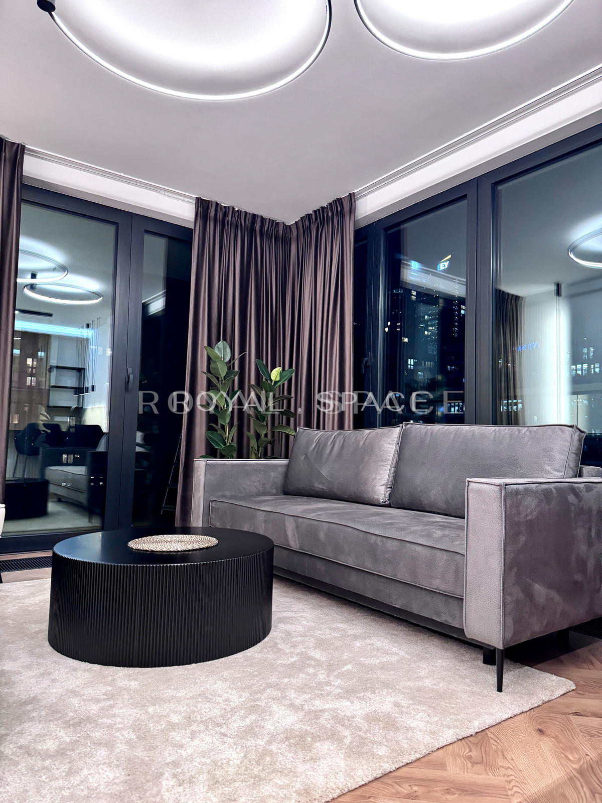 Corner apartment with a loggia on the 8th floor!