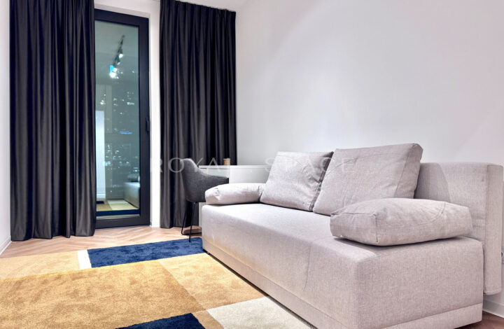 Corner apartment with a loggia on the 8th floor!