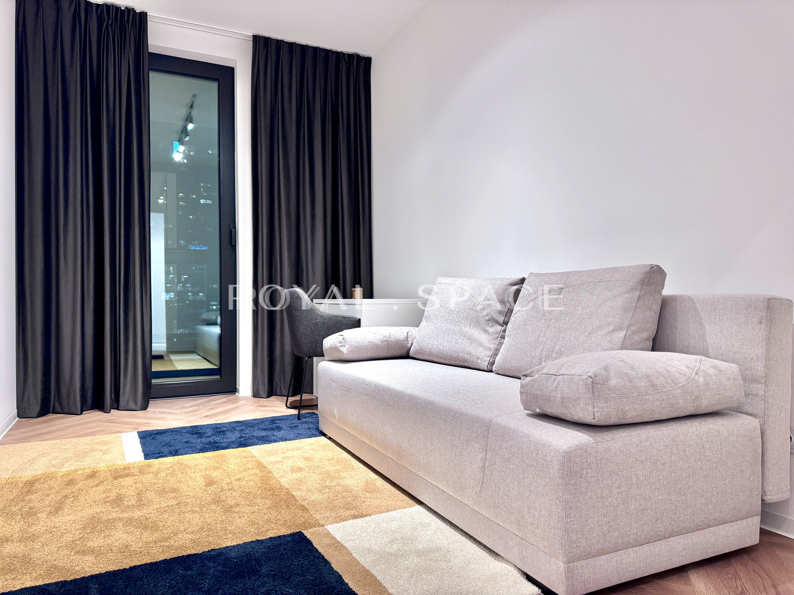 Corner apartment with a loggia on the 8th floor!