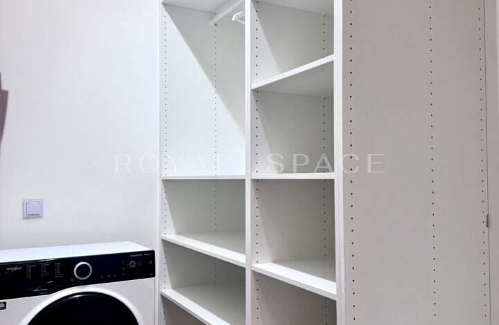 Corner apartment with a loggia on the 8th floor!