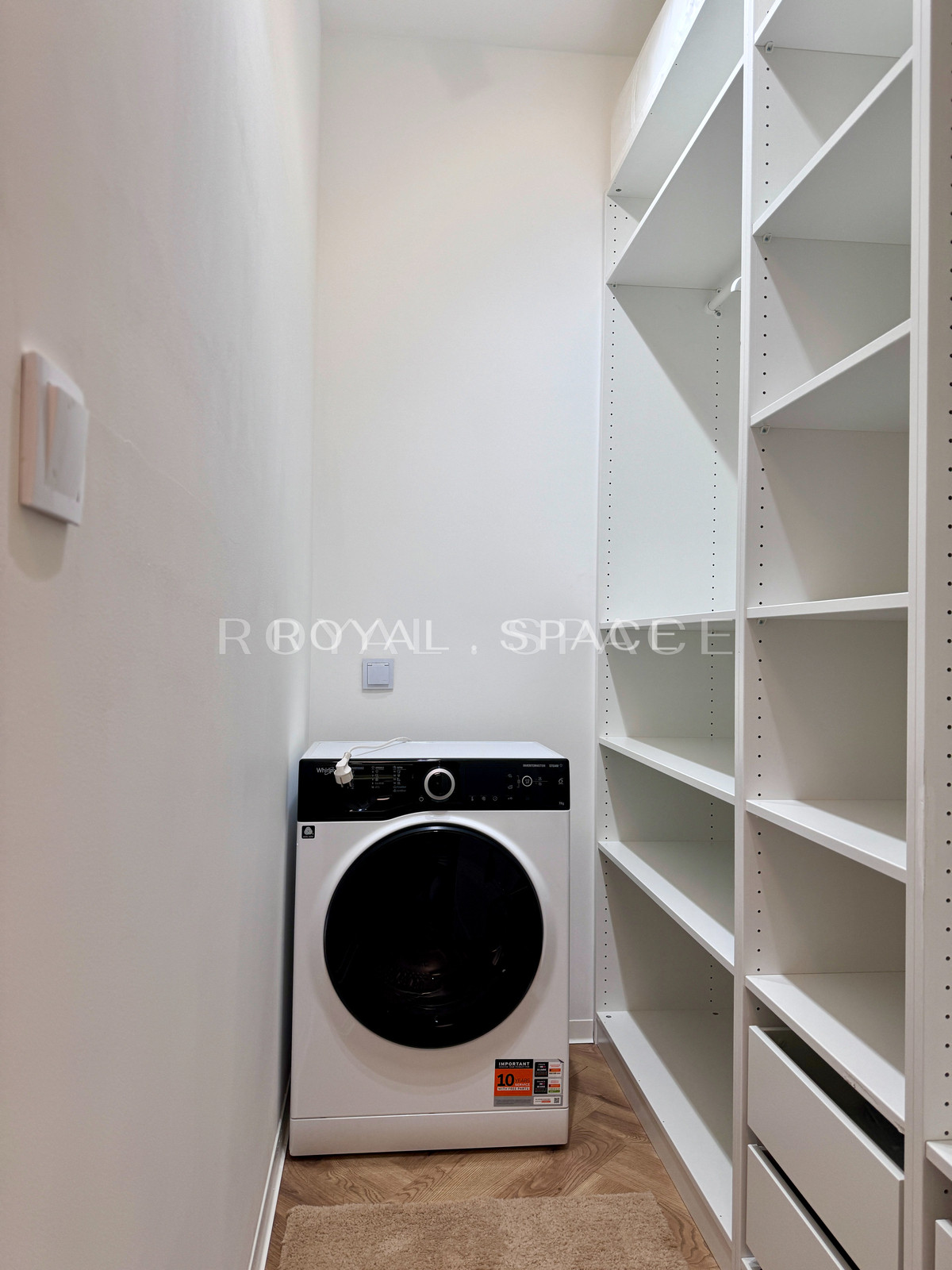 Corner apartment with a loggia on the 8th floor!