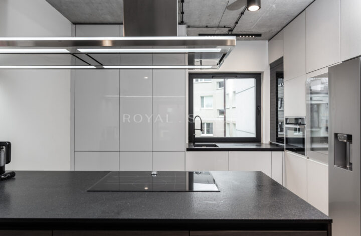 Luksusowy apartament z tarasem i jacuzzi na dachu!