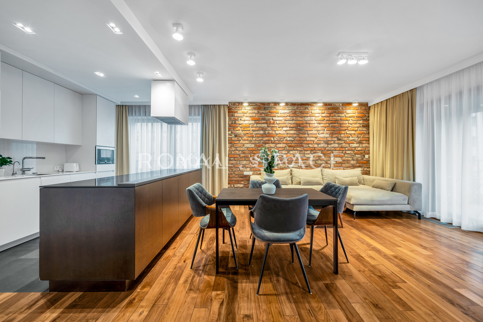 Elegancki apartament w centrum miasta