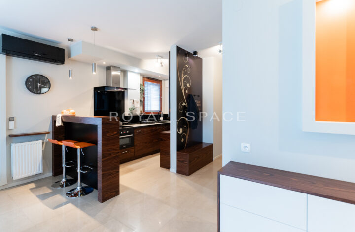 Spacious apartment with balcony in the capital!