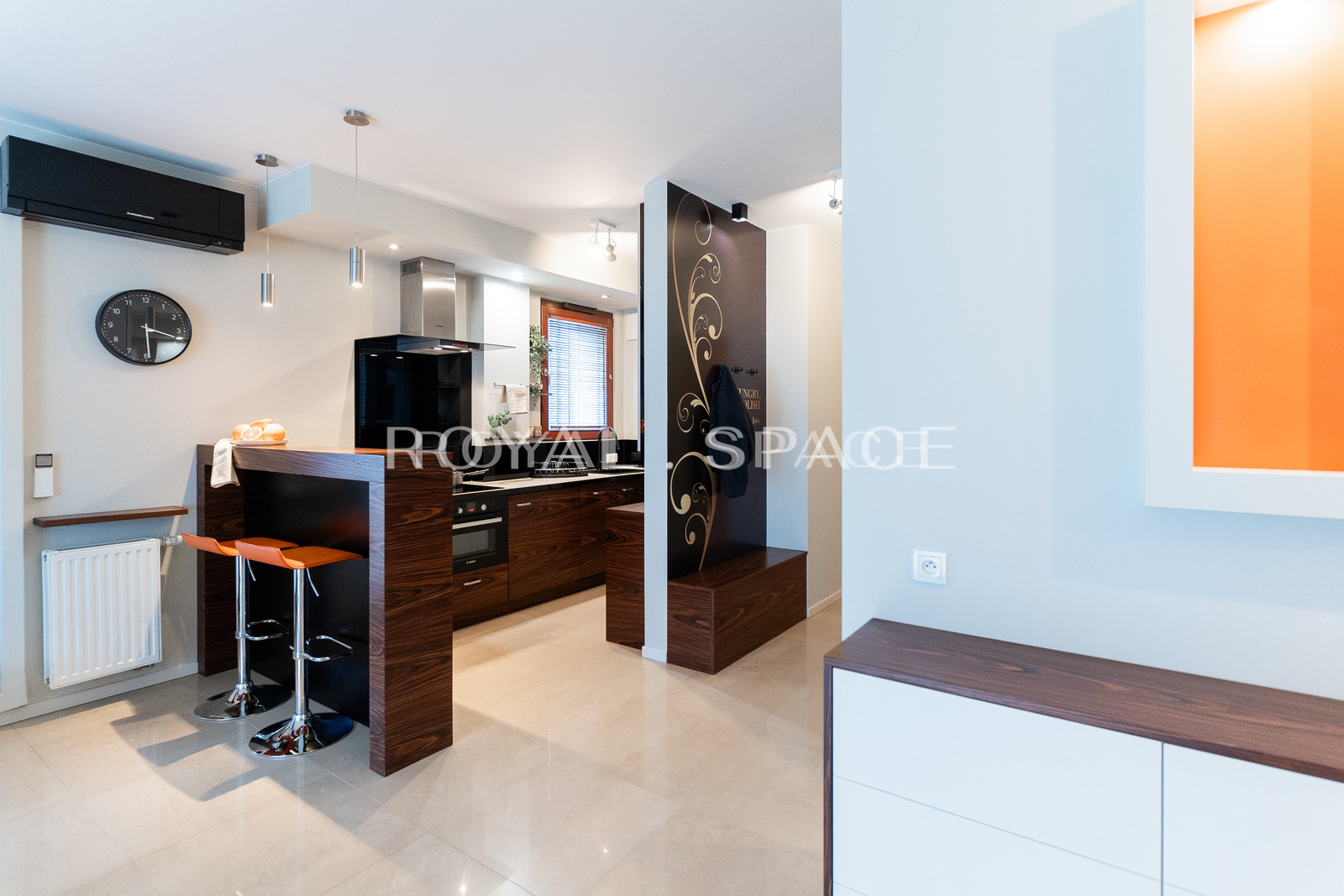 Spacious apartment with balcony in the capital!