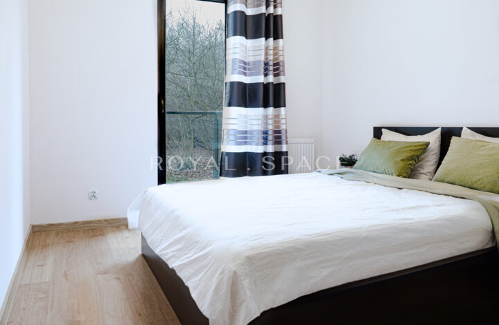 Comfortable 2-room apartment with a balcony!