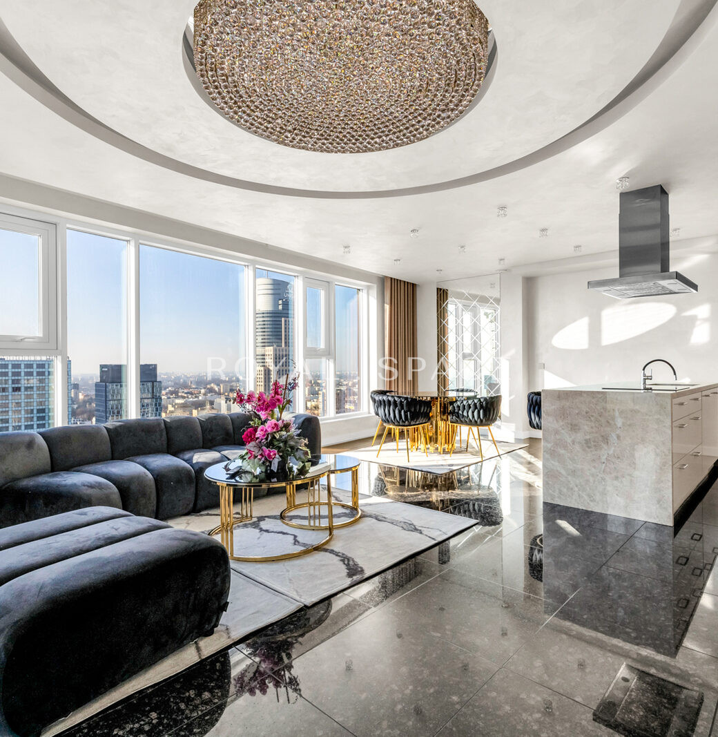 Top Floor in sophisticated style | Unique Tower