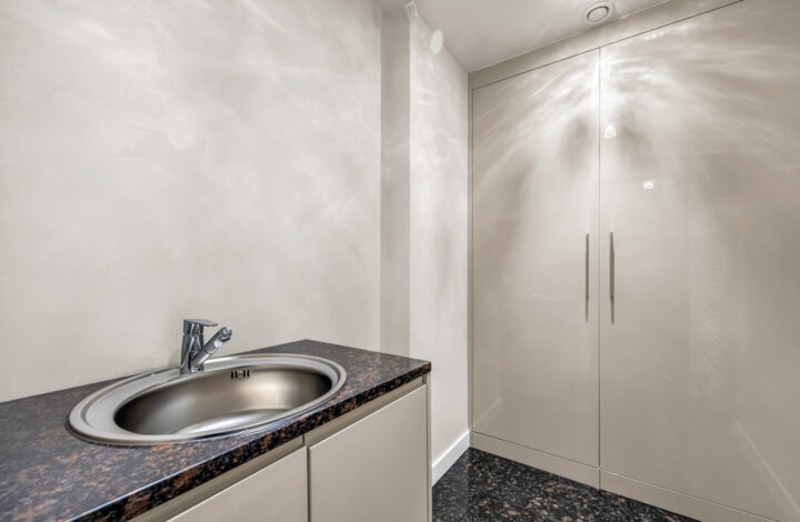 Top Floor in sophisticated style | Unique Tower