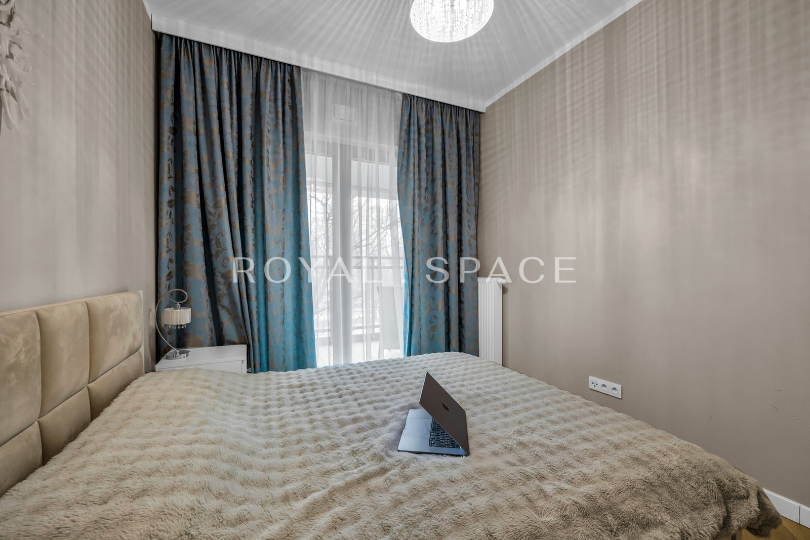 Przestronny apartament w eleganckim stylu!