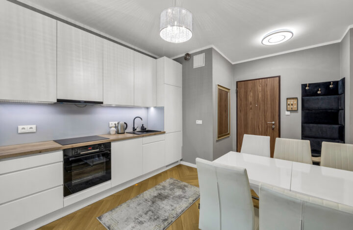 Przestronny apartament w eleganckim stylu!