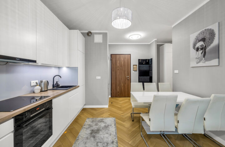 Przestronny apartament w eleganckim stylu!
