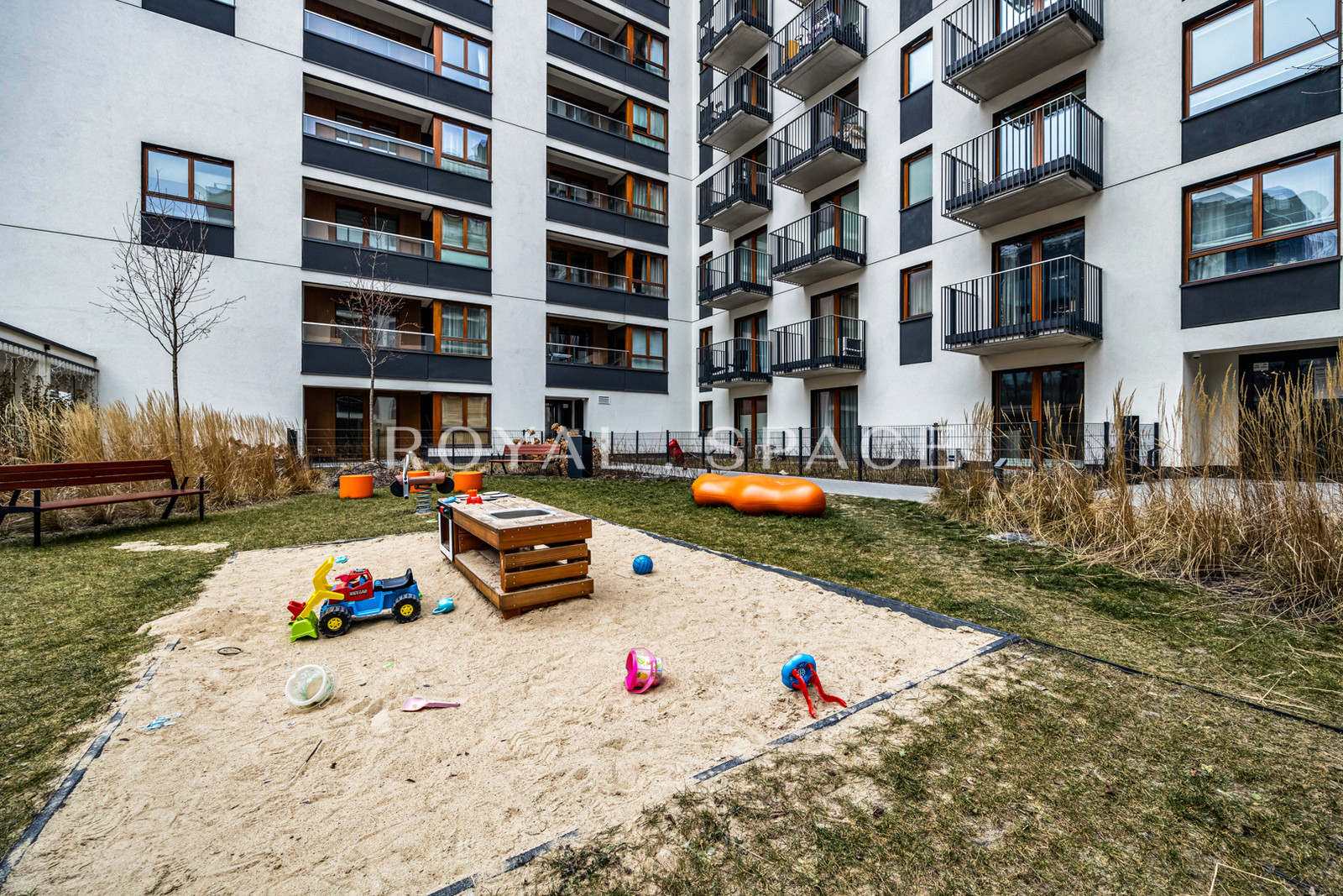 Nowoczesne 3-pokojowe mieszkanie z 2 łazienkami!