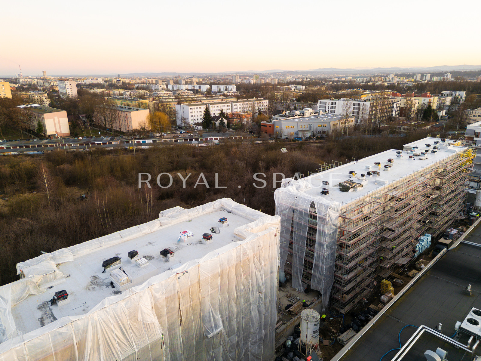 Conrada 27 | Dwa pokoje | Widok na zieleń