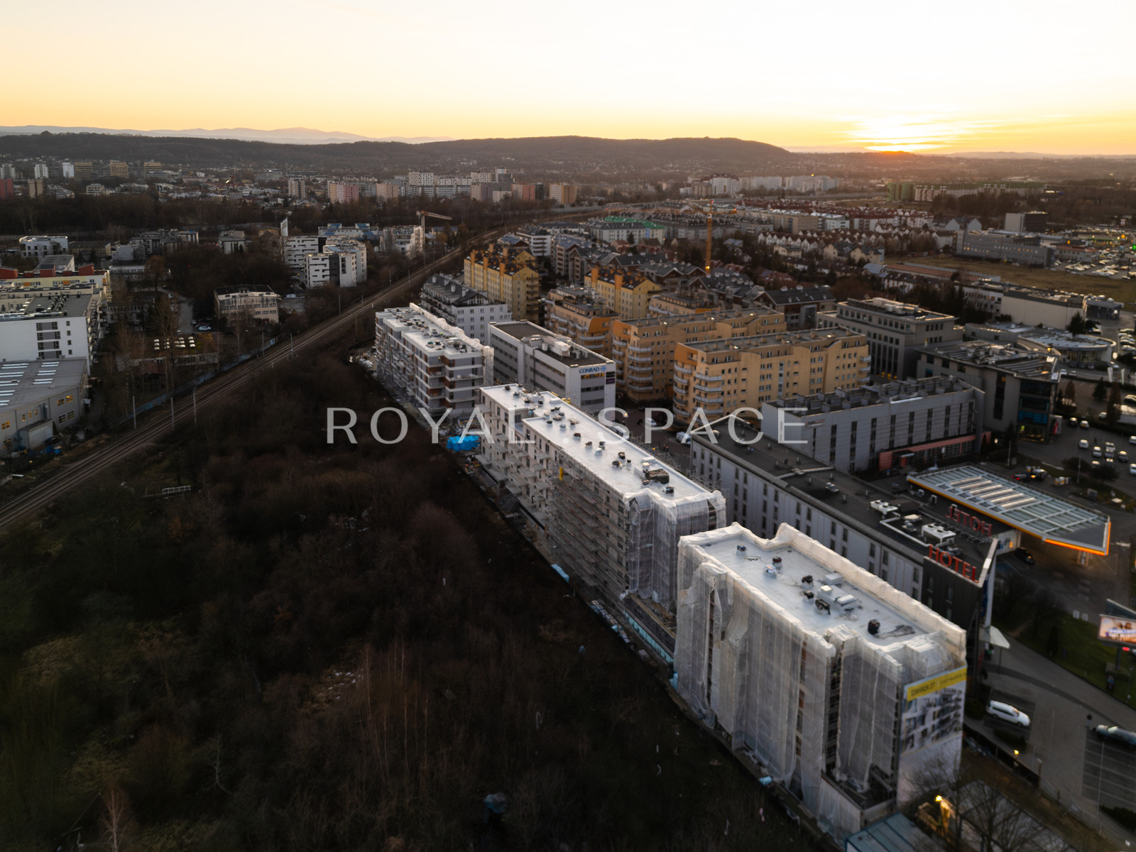 Conrada 27 | Dwa pokoje | Widok na zieleń