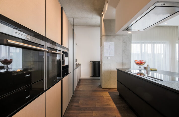 Loftowy penthouse widokowy na Zabłociu