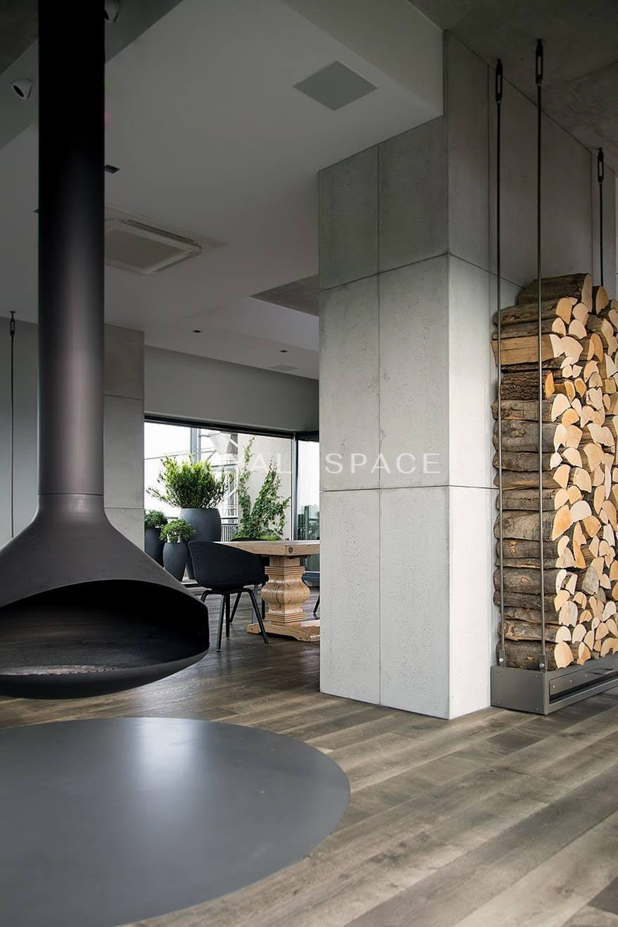 Loftowy penthouse widokowy na Zabłociu