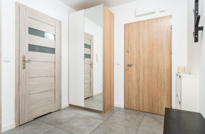 Apartment with balcony and good public transport!