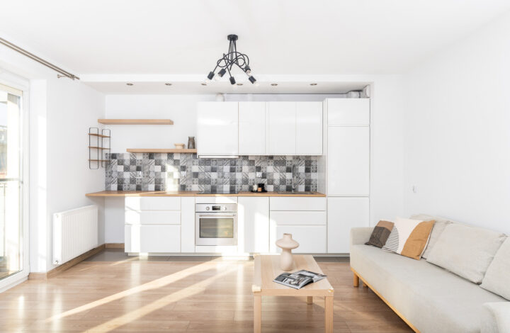 Apartment with balcony and good public transport!
