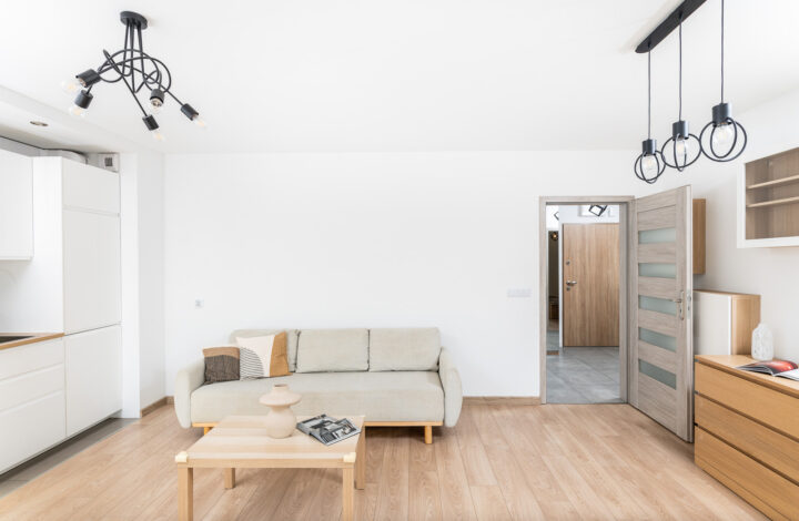 Apartment with balcony and good public transport!