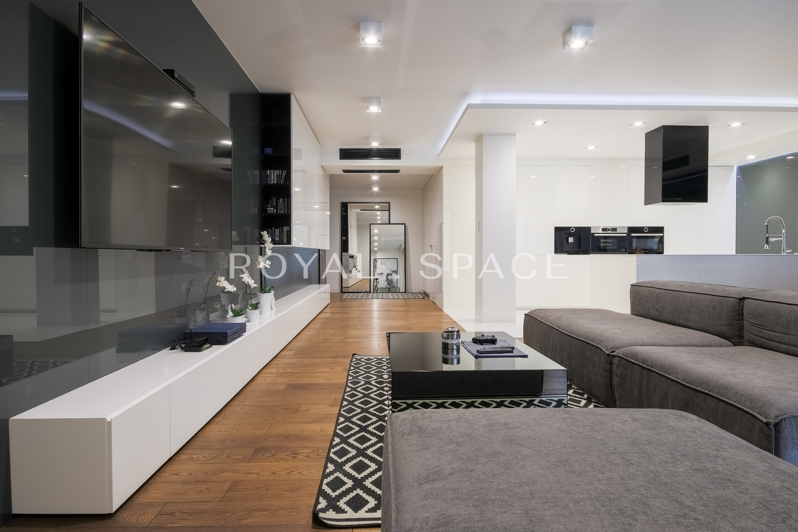 Luksusowy apartament z dwoma balkonami!