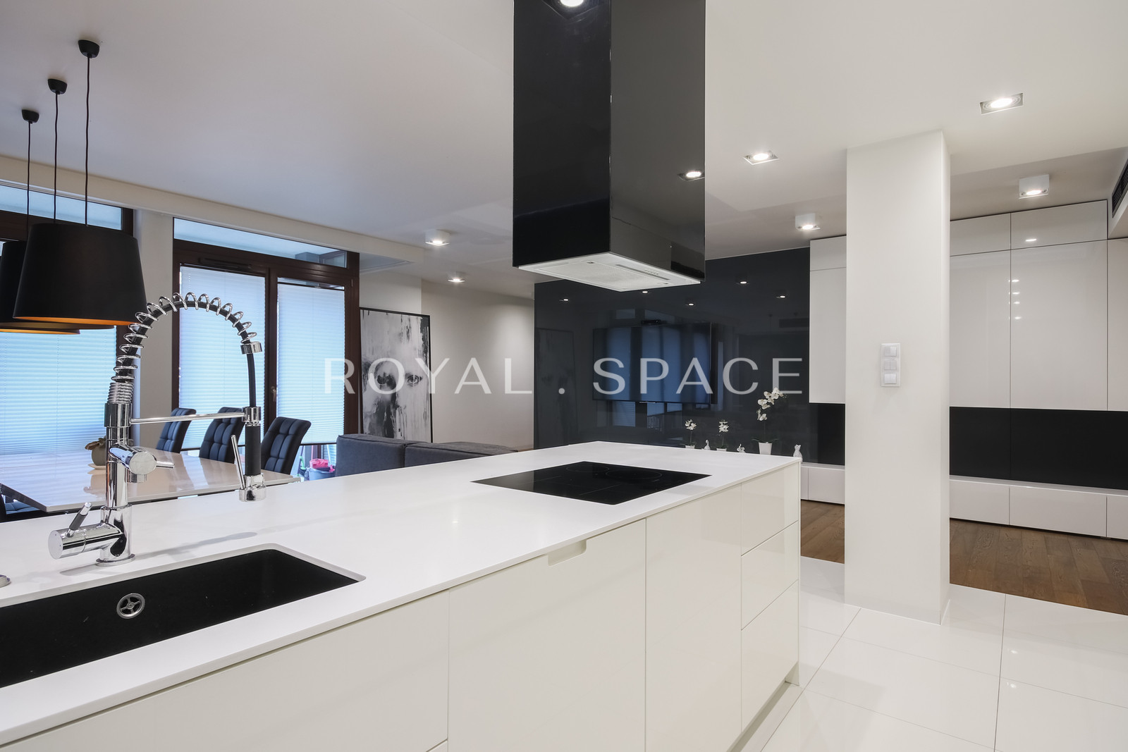 Luksusowy apartament z dwoma balkonami!