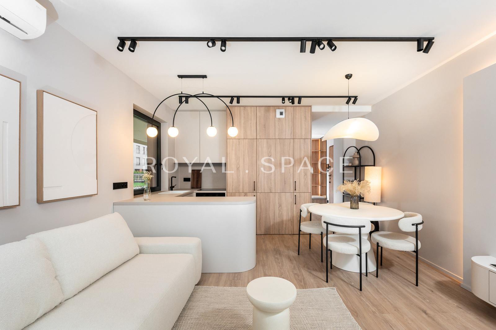 Stylishly finished apartment in Wola Justowska