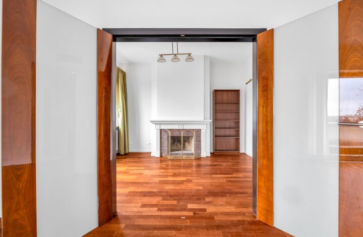 Warszawa, Mokotów, Biały Kamień 8