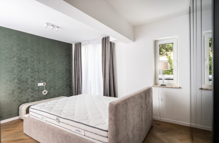 Apartment in an intimate building with a garden!