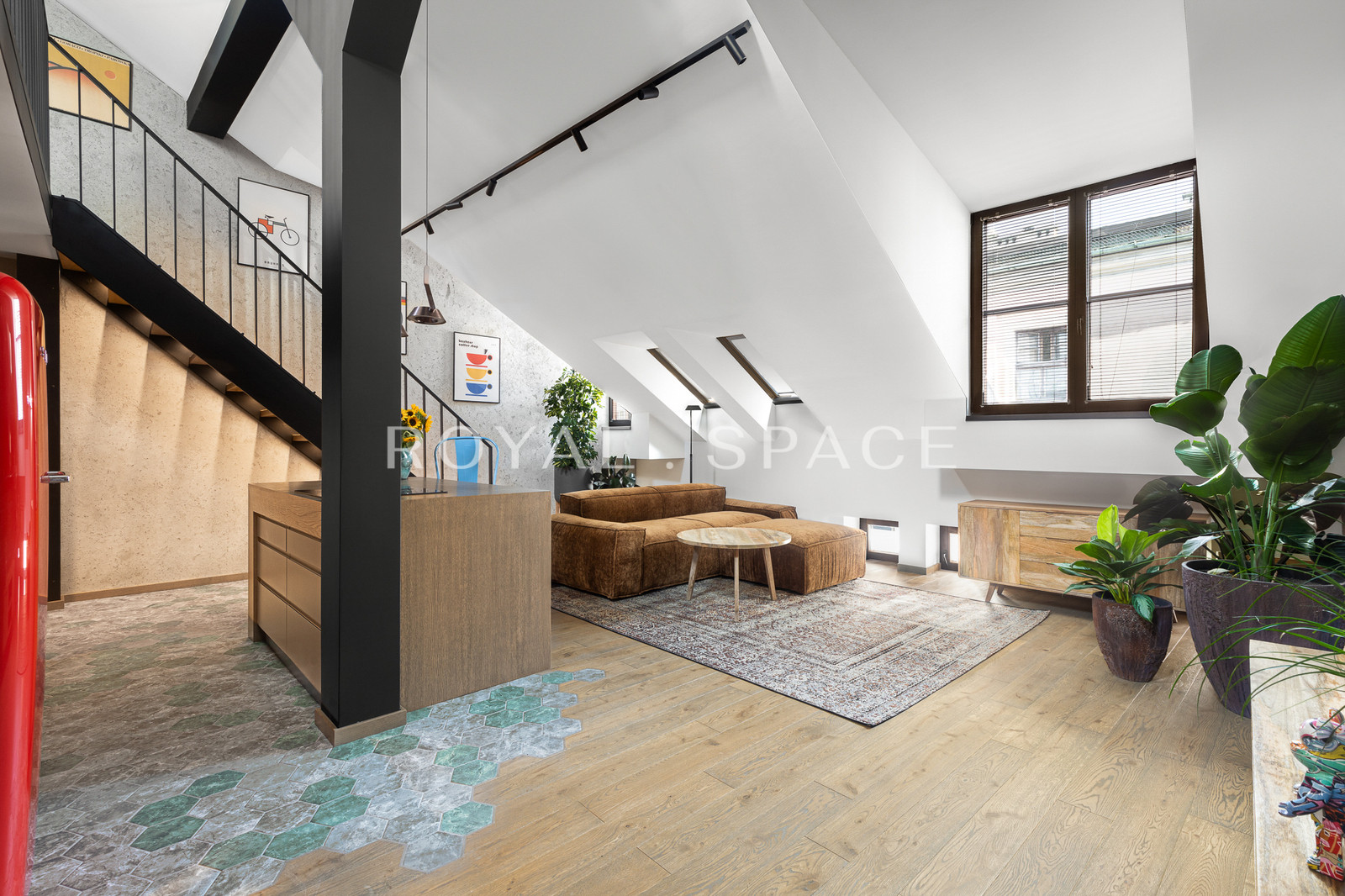 Artistic apartment on the main square