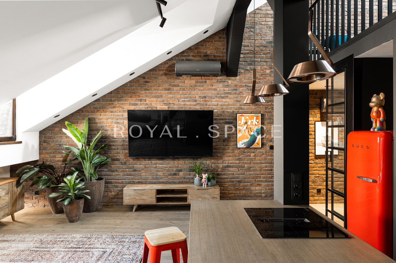 Artistic apartment on the main square