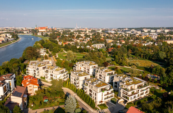 4-room apartment with wooden terrace