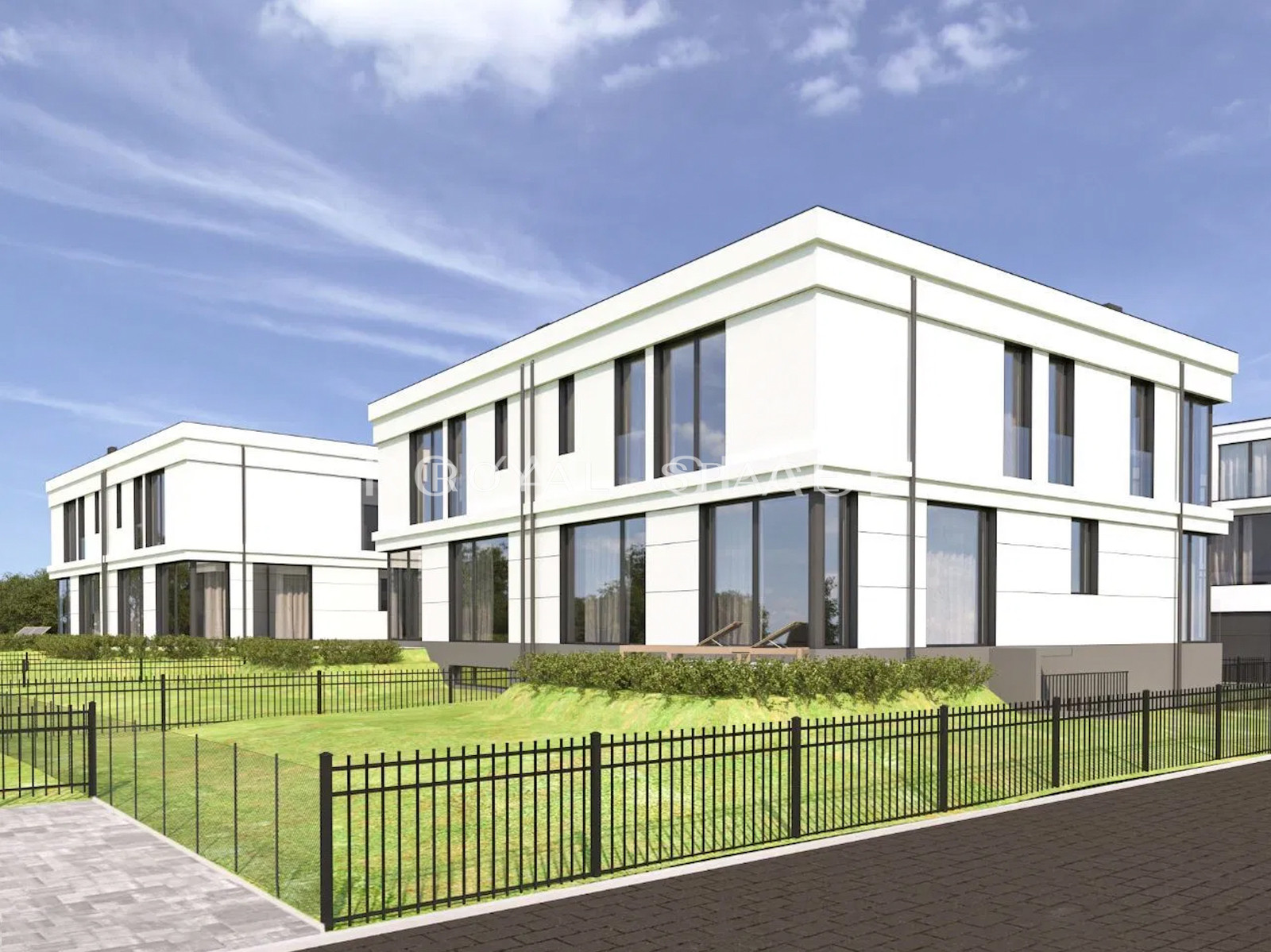 Semi-detached house in a gated community!