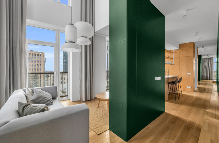 Luxury penthouse with Warsaw Spire view!