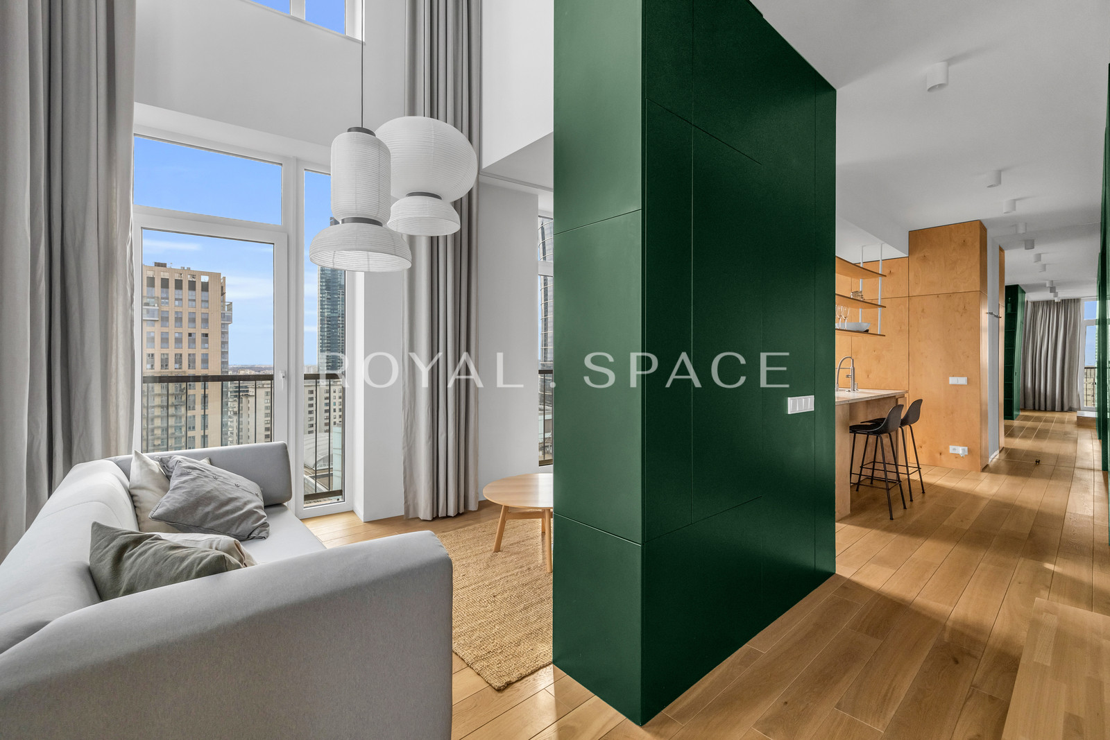 Luxury penthouse with Warsaw Spire view!