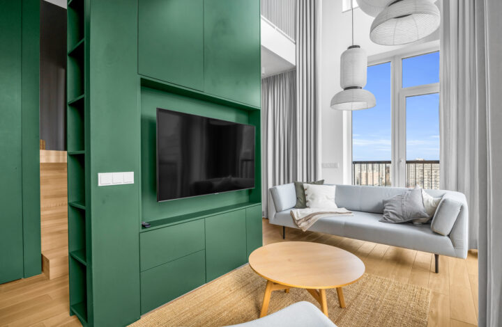 Luxury penthouse with Warsaw Spire view!